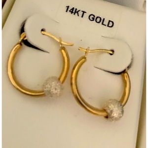 Earrings 14k gold.- Silver toned